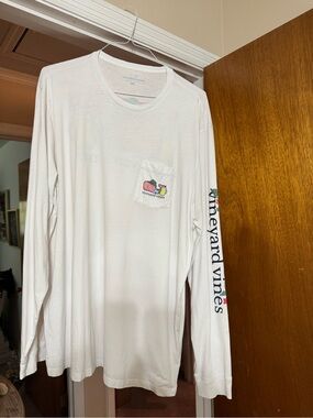 Vineyard Vines White Long-Sleeve Pocket Tee with Colorful Whale Graphic